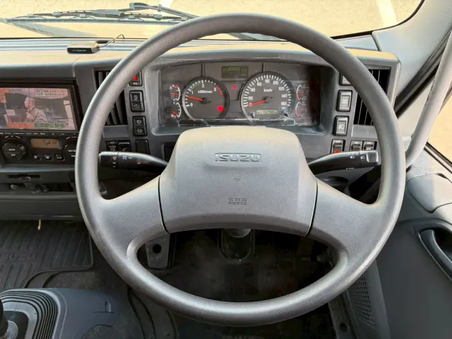 いすゞ フォワード TKG-FRR90T2(2WD)の写真38