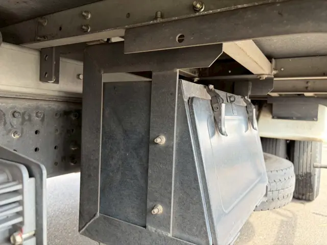 三菱 キャンター TKG-FEB50(2WD)の写真18