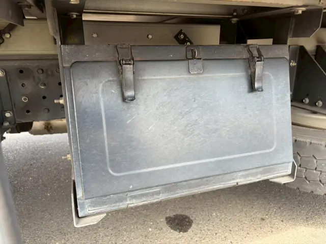 三菱 キャンター TKG-FEB50(2WD)の写真20