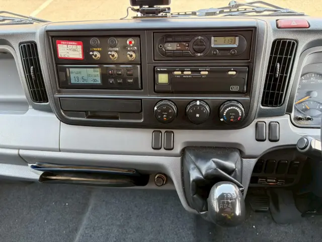 三菱 キャンター TKG-FEB50(2WD)の写真40