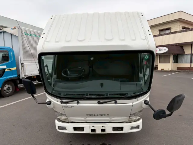 いすゞ エルフ TKG-NLR85AN(2WD)の写真4