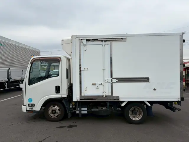 いすゞ エルフ TKG-NLR85AN(2WD)の写真6