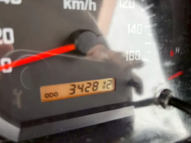 いすゞ エルフ TKG-NLR85AN(2WD)の写真36