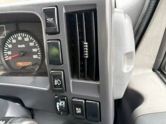 いすゞ エルフ TKG-NLR85AN(2WD)の写真46