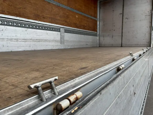 日野 レンジャー TKG-FC9JKAA(2WD)の写真18