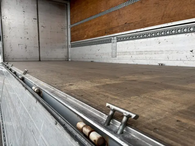 日野 レンジャー TKG-FC9JKAA(2WD)の写真30