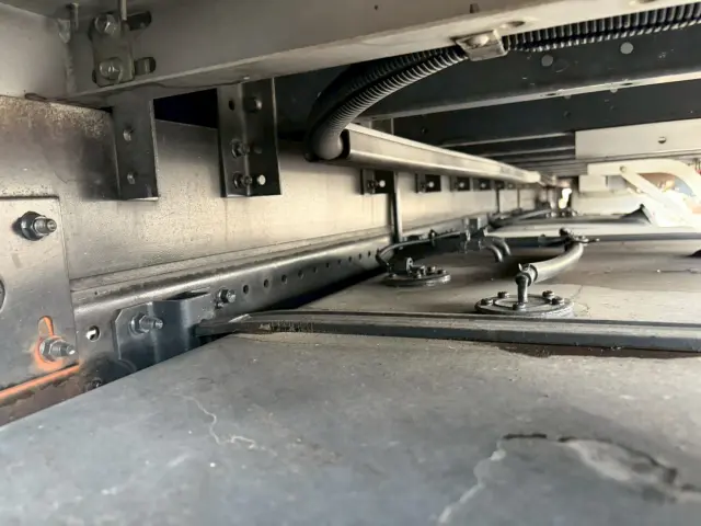 いすゞ フォワード TKG-FRR90T2(2WD)の写真14