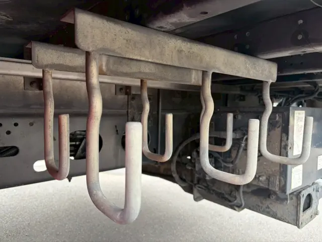 いすゞ フォワード TKG-FRR90T2(2WD)の写真20