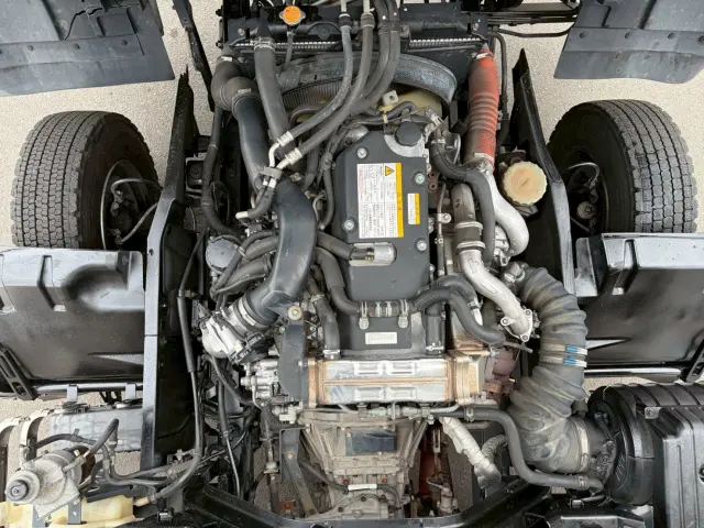 いすゞ フォワード TKG-FRR90T2(2WD)の写真32