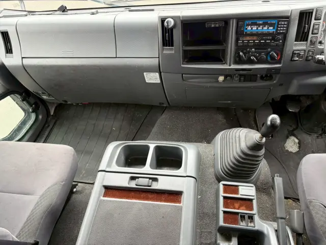 いすゞ フォワード TKG-FRR90T2(2WD)の写真40