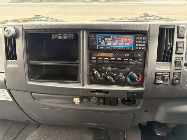 いすゞ フォワード TKG-FRR90T2(2WD)の写真41