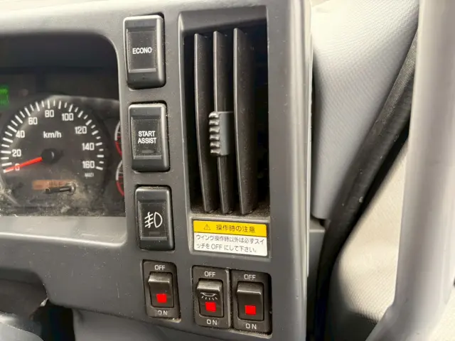 いすゞ フォワード TKG-FRR90T2(2WD)の写真45