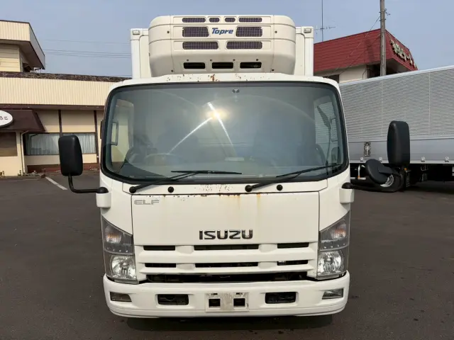 いすゞ エルフ BKG-NPR85AN(2WD)の写真3