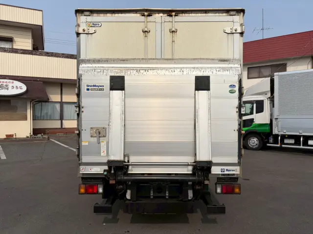 いすゞ エルフ BKG-NPR85AN(2WD)の写真14