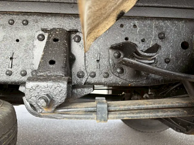 いすゞ エルフ BKG-NPR85AN(2WD)の写真24