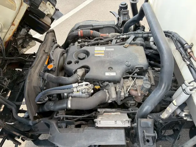 いすゞ エルフ BKG-NPR85AN(2WD)の写真34