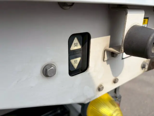 UD コンドル TKG-MK38C(2WD)の写真22