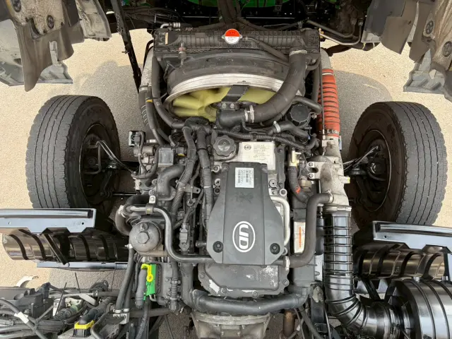 UD コンドル TKG-MK38C(2WD)の写真38