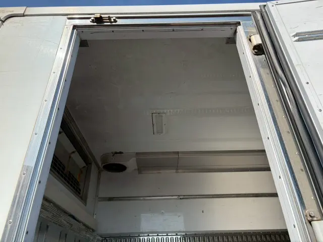 いすゞ エルフ TPG-NPR85AN(2WD)の写真8