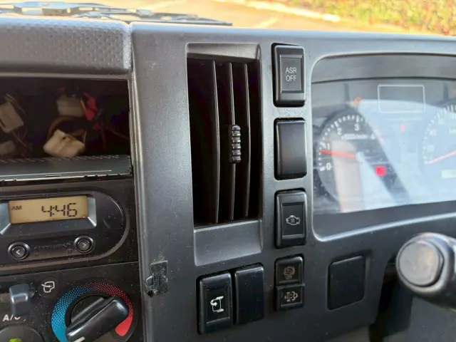 いすゞ エルフ TPG-NPR85AN(2WD)の写真45