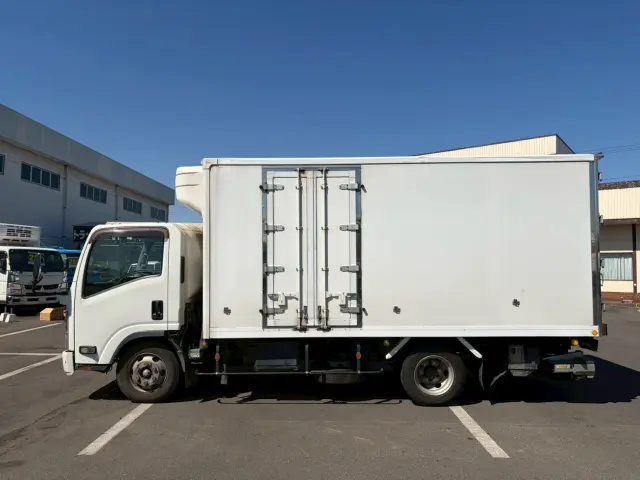 いすゞ エルフ TPG-NPR85AN(2WD)の写真5