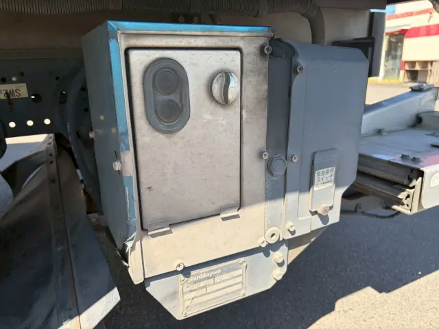 いすゞ エルフ TPG-NPR85AN(2WD)の写真19