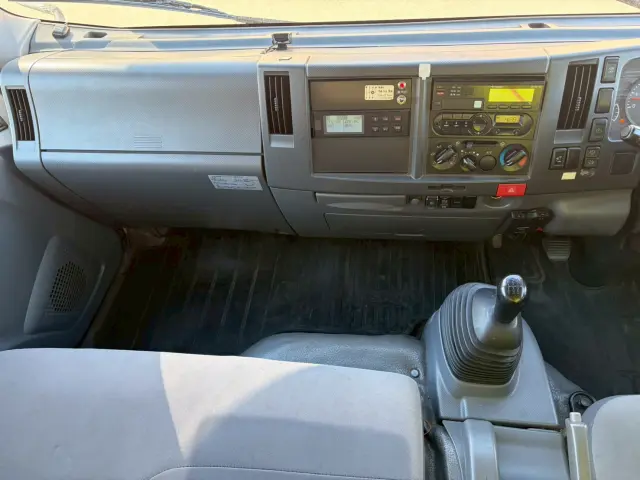 いすゞ エルフ TPG-NPR85AN(2WD)の写真40