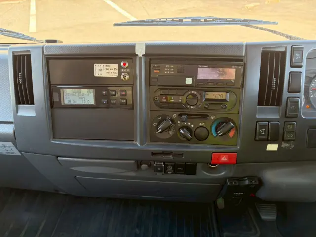 いすゞ エルフ TPG-NPR85AN(2WD)の写真42