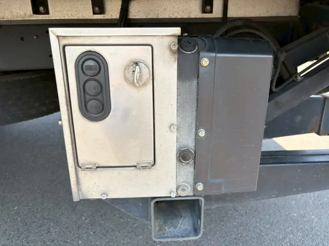 日野 レンジャー TKG-FD9JLAA(2WD)の写真24