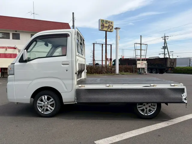 ダイハツ ハイゼットトラック EBD-S510P(4WD)の写真5