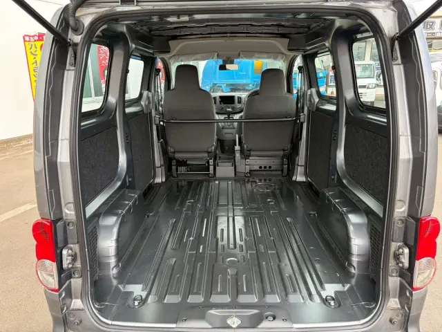 日産 バネットバン 5BF-VM20の写真11