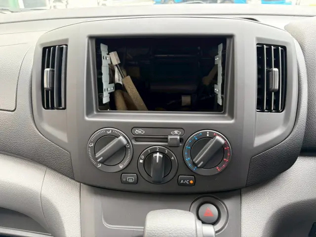 日産 バネットバン 5BF-VM20の写真42