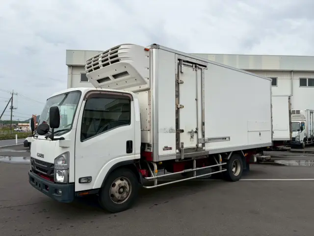 いすゞ エルフ TPG-NPR85N(2WD)の写真1