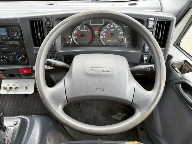 いすゞ エルフ TPG-NPR85N(2WD)の写真39