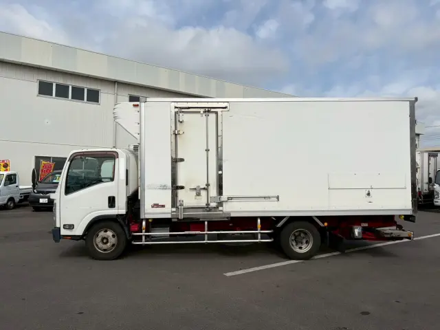 いすゞ エルフ TPG-NPR85N(2WD)の写真5