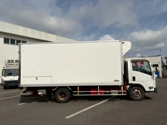 いすゞ エルフ TPG-NPR85N(2WD)の写真7