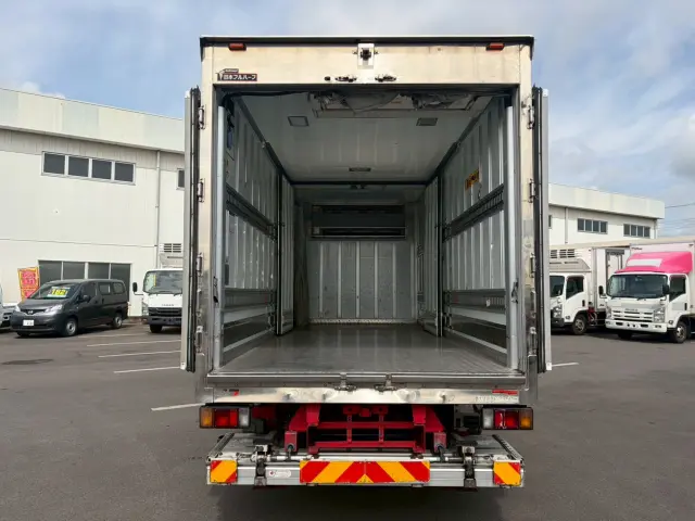 いすゞ エルフ TPG-NPR85N(2WD)の写真10