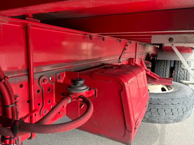 いすゞ エルフ TPG-NPR85N(2WD)の写真16