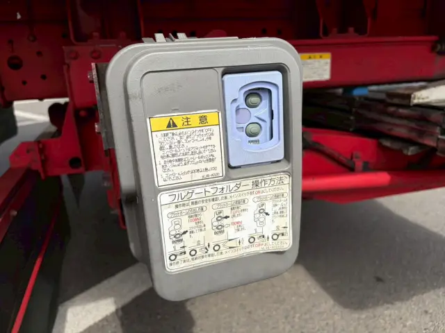 いすゞ エルフ TPG-NPR85N(2WD)の写真22