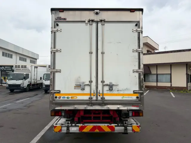 いすゞ エルフ TPG-NPR85N(2WD)の写真9