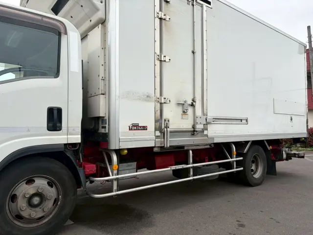いすゞ エルフ TPG-NPR85N(2WD)の写真15