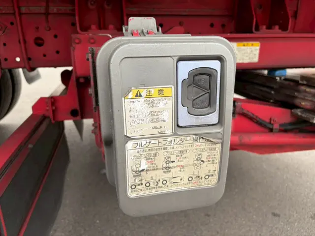 いすゞ エルフ TPG-NPR85N(2WD)の写真20