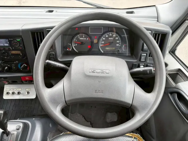 いすゞ エルフ TPG-NPR85N(2WD)の写真37
