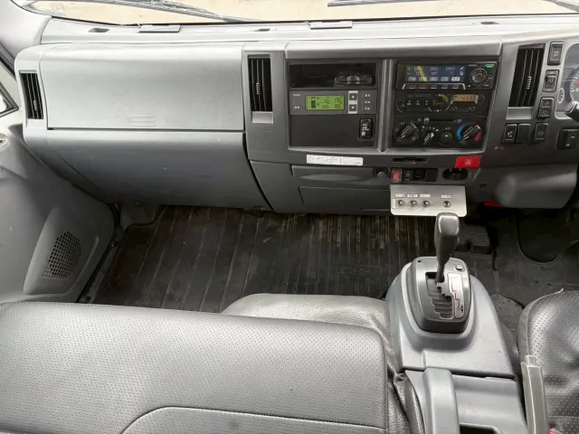 いすゞ エルフ TPG-NPR85N(2WD)の写真40