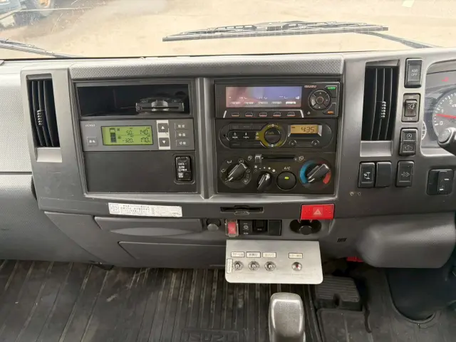 いすゞ エルフ TPG-NPR85N(2WD)の写真43