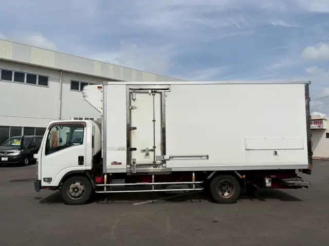 いすゞ エルフ TPG-NPR85N(2WD)の写真6