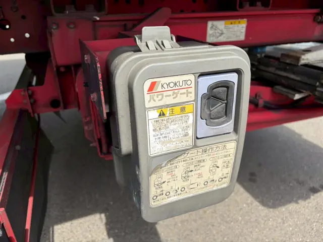 いすゞ エルフ TPG-NPR85N(2WD)の写真24