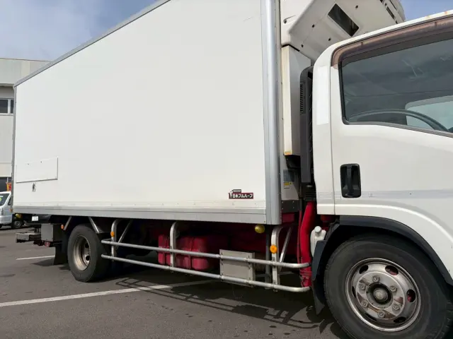 いすゞ エルフ TPG-NPR85N(2WD)の写真25