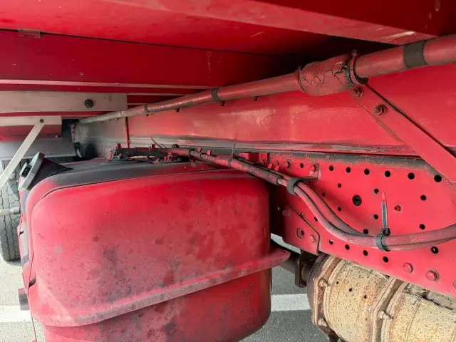 いすゞ エルフ TPG-NPR85N(2WD)の写真26