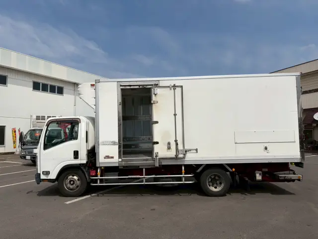 いすゞ エルフ TPG-NPR85N(2WD)の写真7